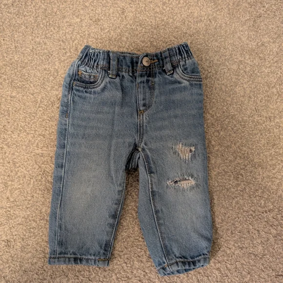 3 For $12 Old Navy Light Blue Kids Jeans - Picture 3 of 6
